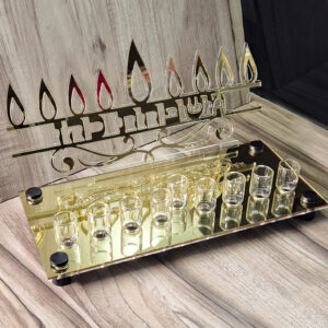 חנוכייה בלייזר שם משפחה זהב מראה